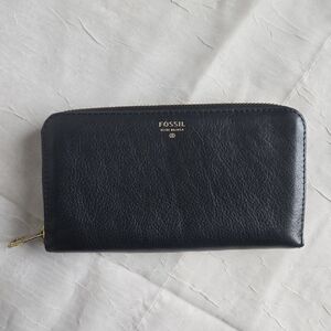 Fossil Sydney Zip Around Wallet